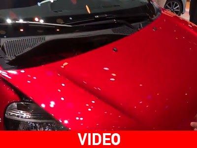 Δείτε πως ανοίγει… περίεργα το καπό στο νέο Renault Twingo